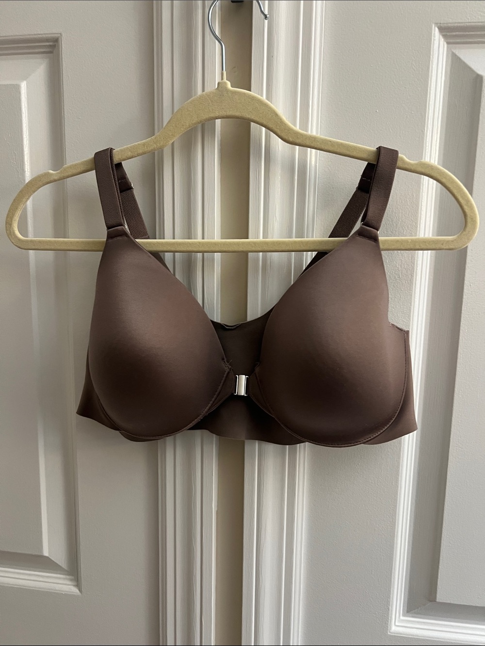 Soma vanishing back front close bra